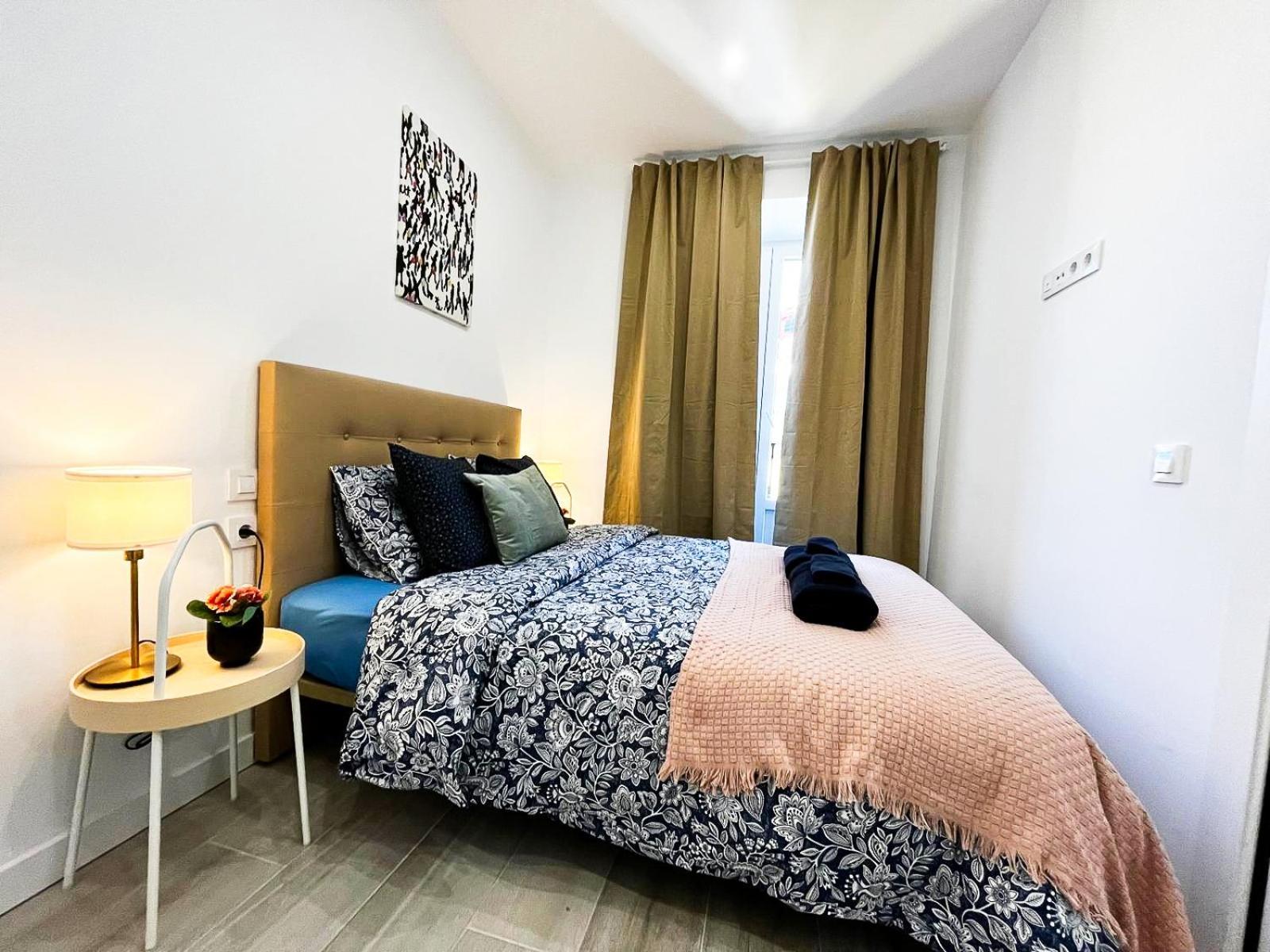 Madrid Private Rooms - Ferrer Εξωτερικό φωτογραφία