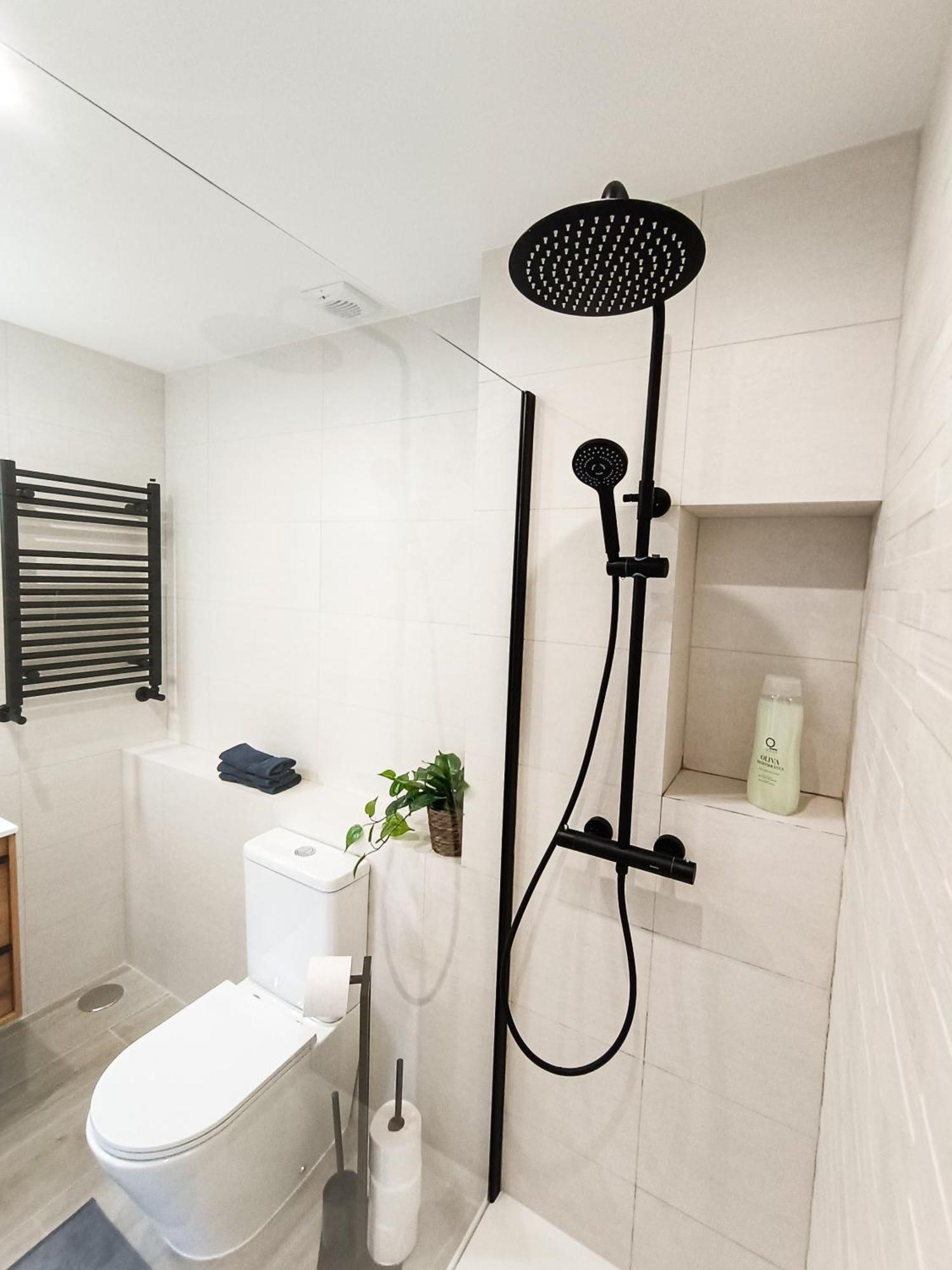 Madrid Private Rooms - Ferrer Εξωτερικό φωτογραφία